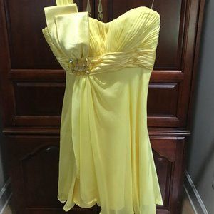 Beautiful Yellow One Shoulder Party Dress